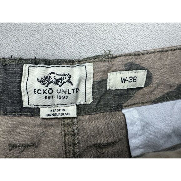 Ecko Unlimited Cargo Shorts Men's Size 36" Camo Street Y2K Baggy Long Hiphop - Picture 3 of 15